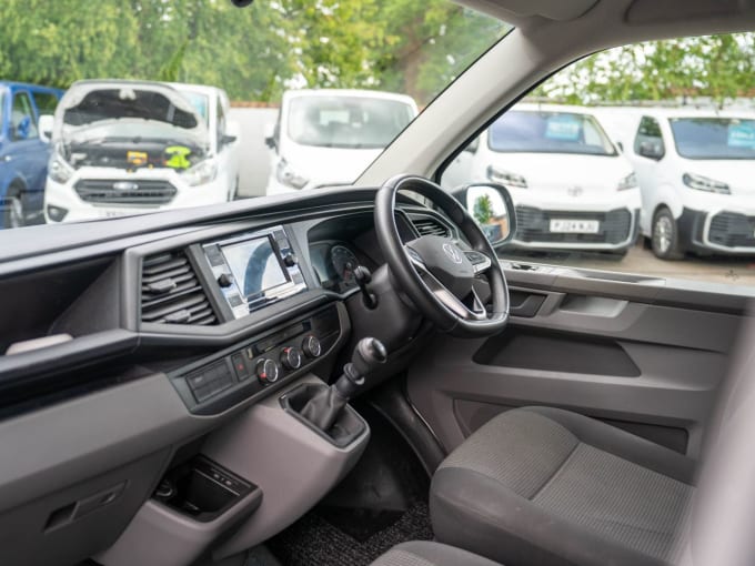 2025 Volkswagen Transporter