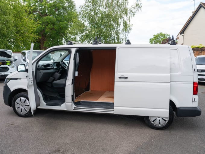 2025 Volkswagen Transporter
