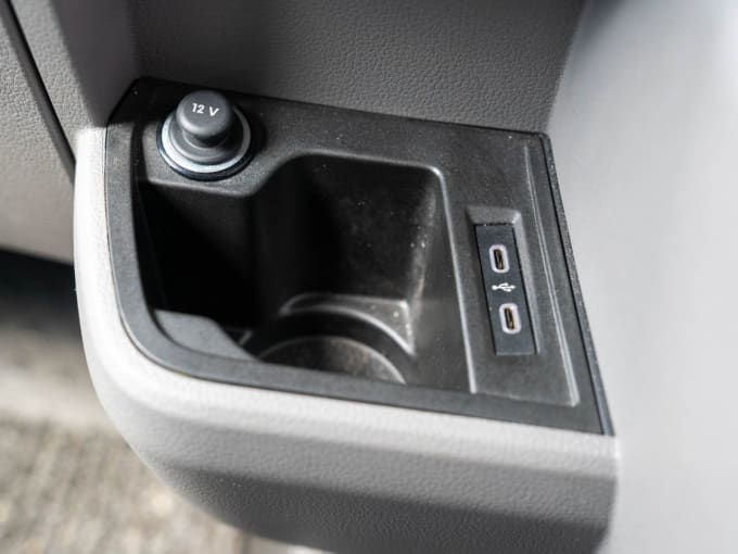 2025 Volkswagen Transporter