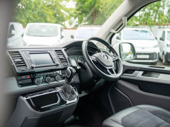 2025 Volkswagen Caravelle