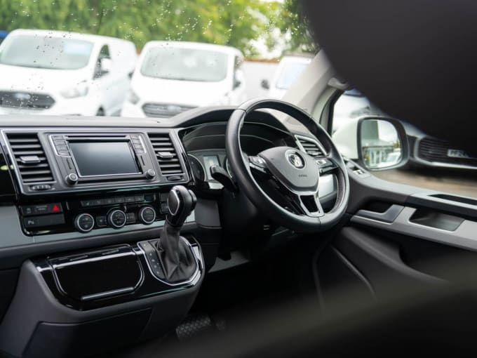 2025 Volkswagen Caravelle