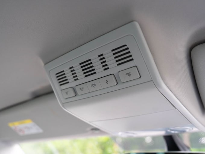 2025 Volkswagen Caravelle