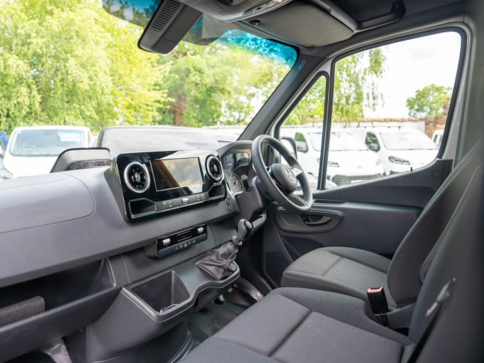 2025 Mercedes-benz Sprinter