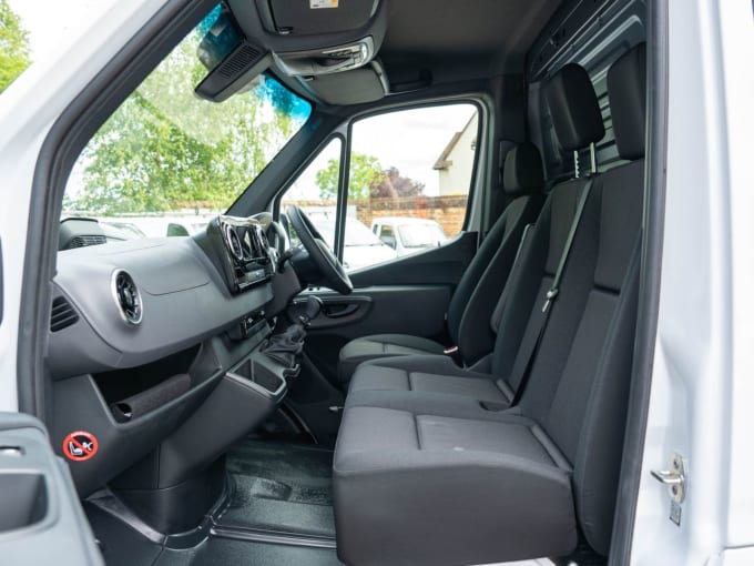 2025 Mercedes-benz Sprinter