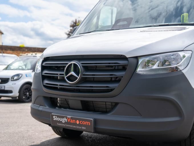 2025 Mercedes-benz Sprinter