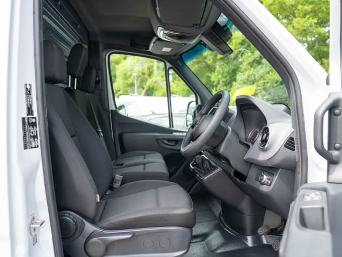 2025 Mercedes-benz Sprinter