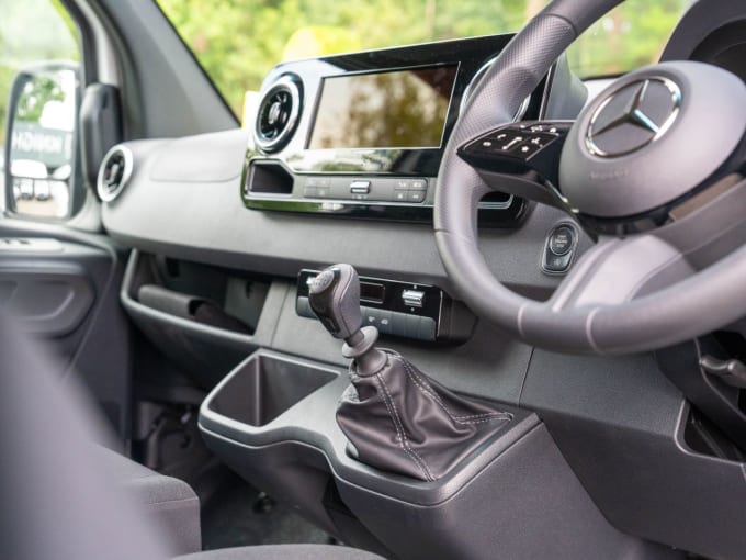 2025 Mercedes-benz Sprinter