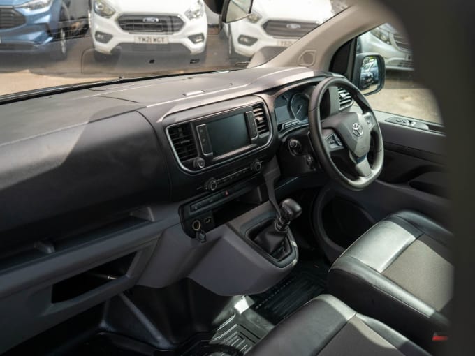2025 Toyota Proace