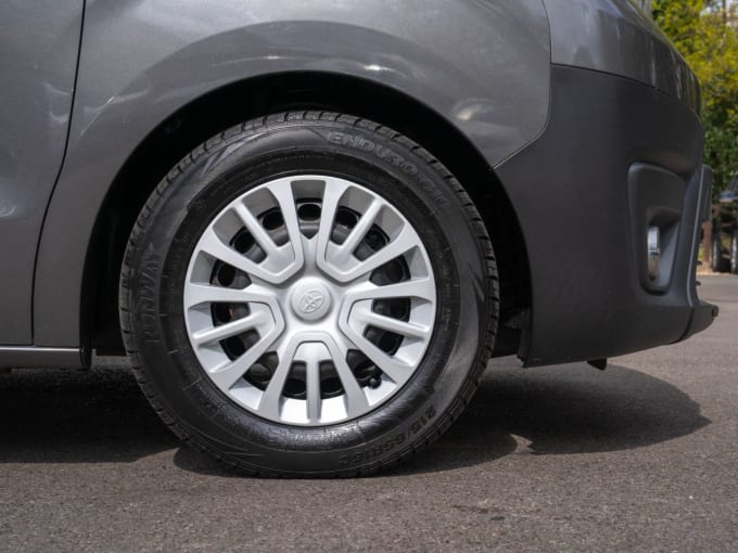 2025 Toyota Proace