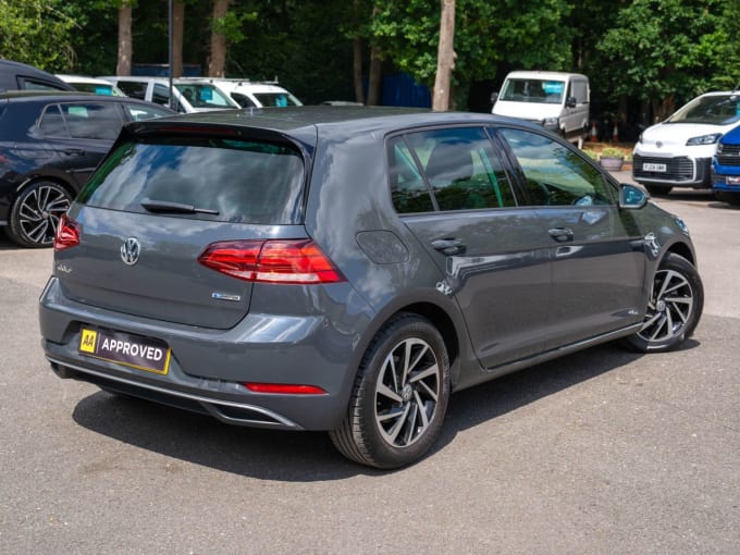 2025 Volkswagen Golf