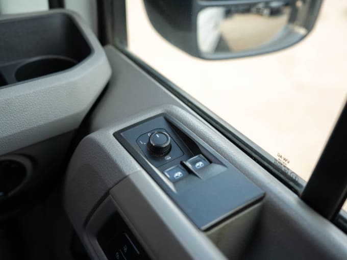 2025 Volkswagen Crafter