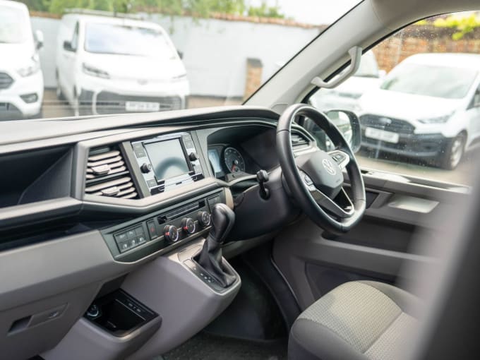 2025 Volkswagen Transporter