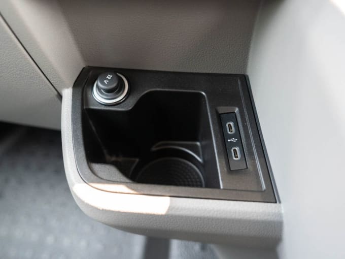 2025 Volkswagen Transporter