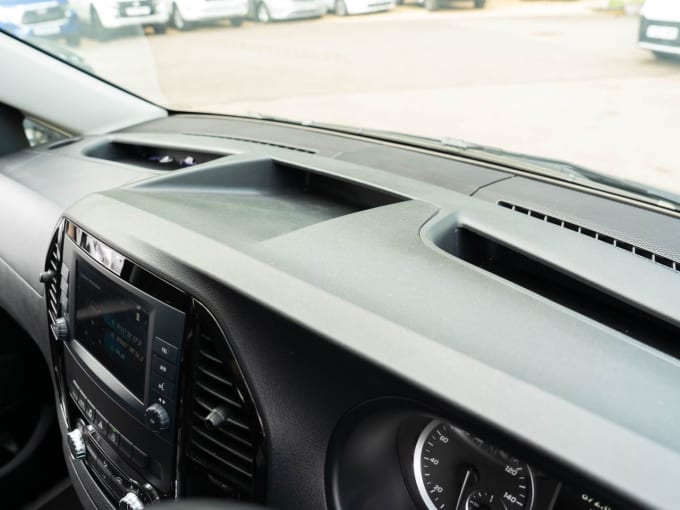 2025 Mercedes-benz Vito