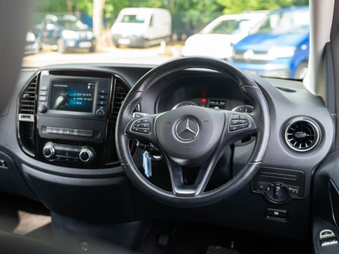2025 Mercedes-benz Vito