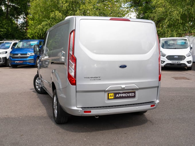 2025 Ford Transit Custom