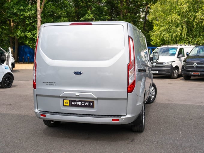 2025 Ford Transit Custom