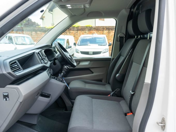 2025 Volkswagen Transporter