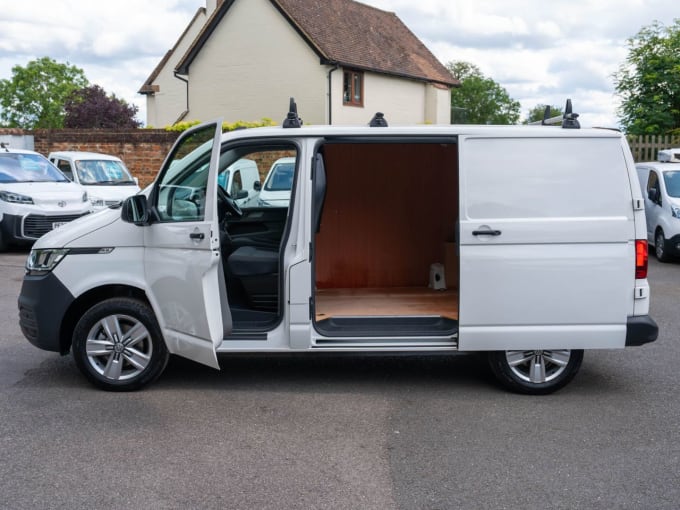 2025 Volkswagen Transporter