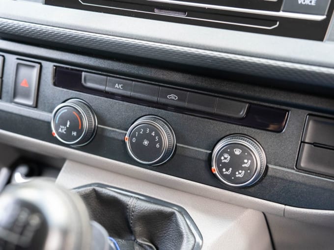 2025 Volkswagen Transporter