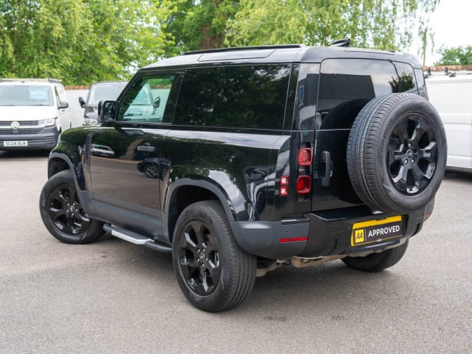 2025 Land Rover Defender