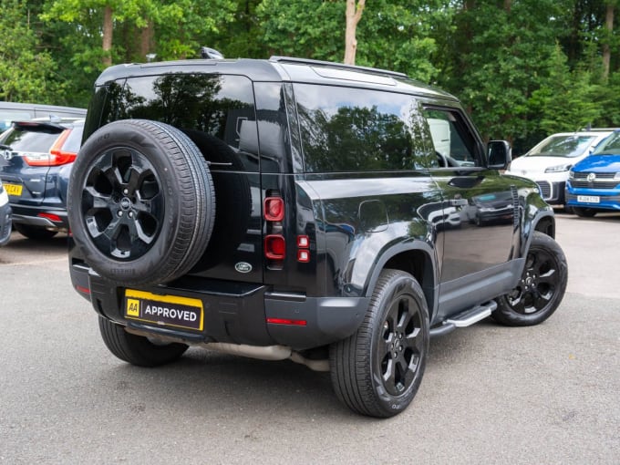 2025 Land Rover Defender