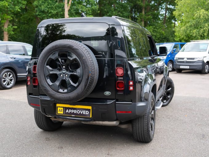 2025 Land Rover Defender