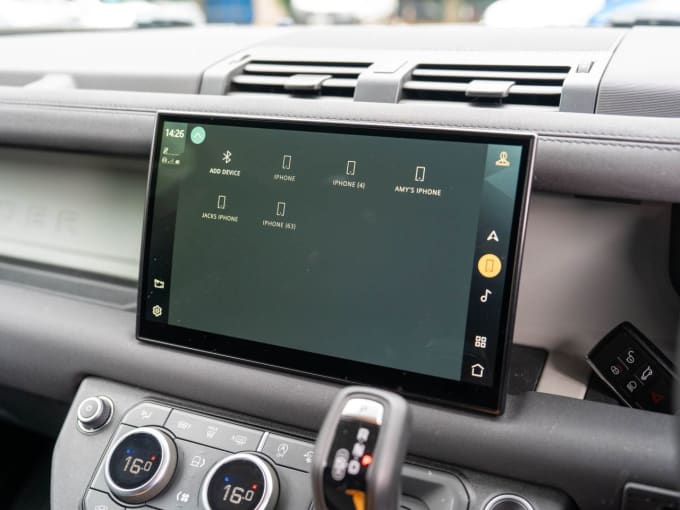 2025 Land Rover Defender