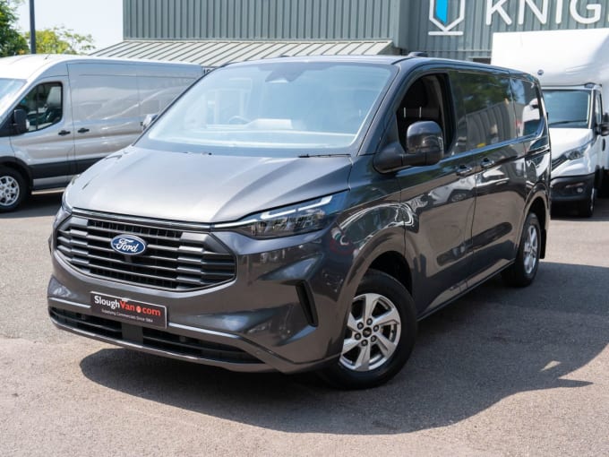 2025 Ford Transit Custom
