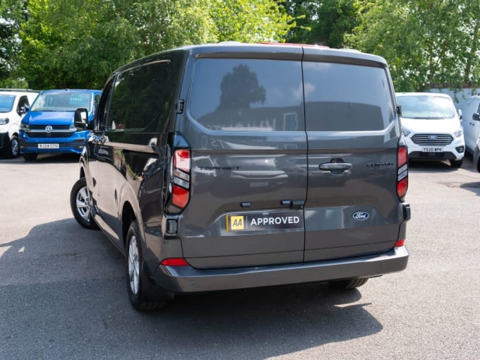 2025 Ford Transit Custom