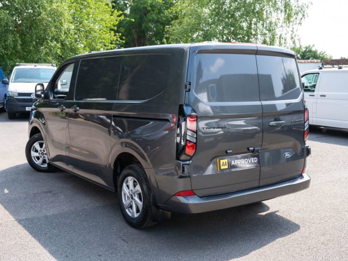 2025 Ford Transit Custom