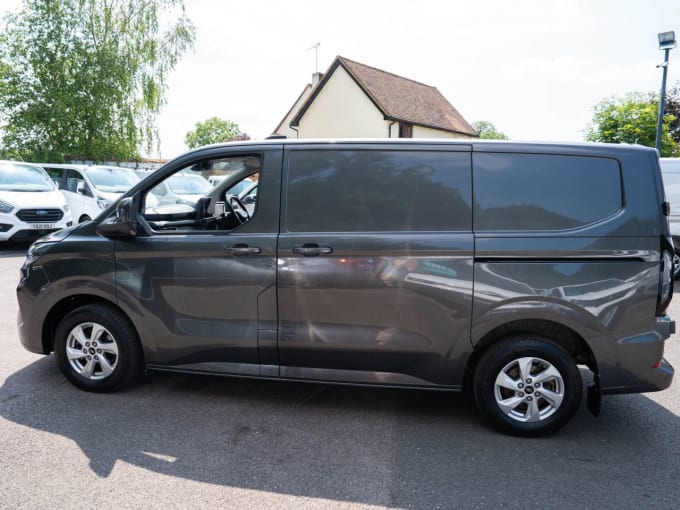 2025 Ford Transit Custom