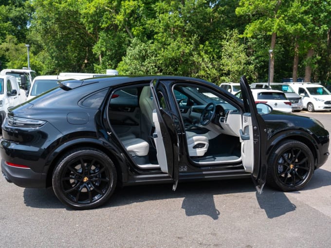 2025 Porsche Cayenne