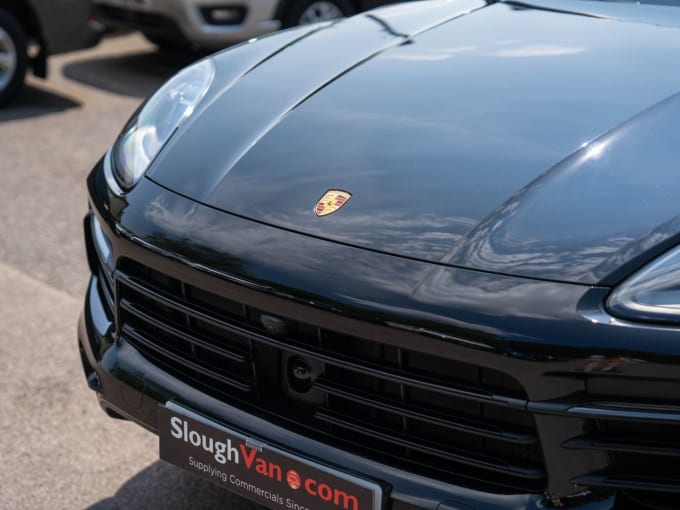2025 Porsche Cayenne