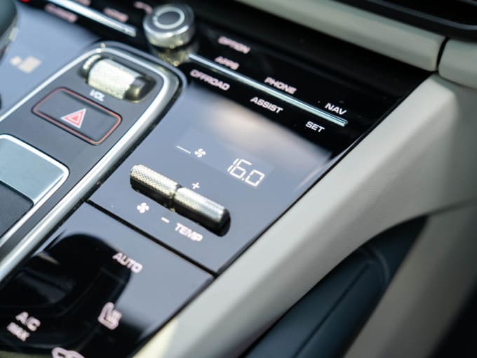 2025 Porsche Cayenne