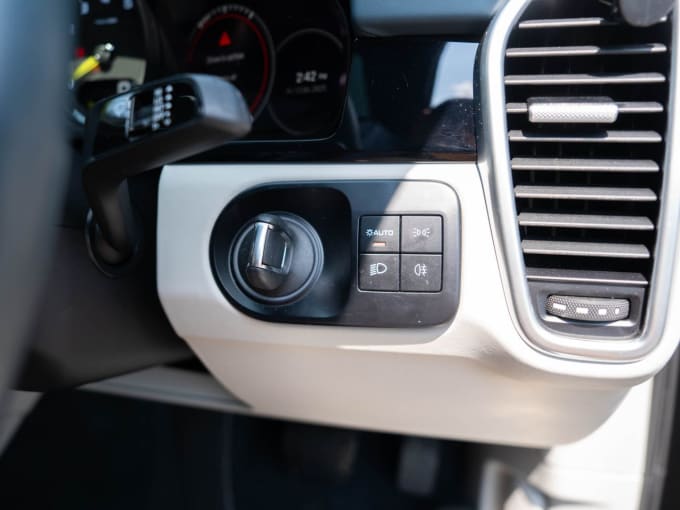 2025 Porsche Cayenne