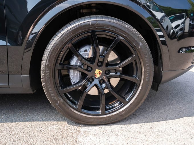 2025 Porsche Cayenne