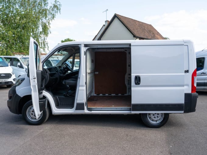 2025 Peugeot Boxer