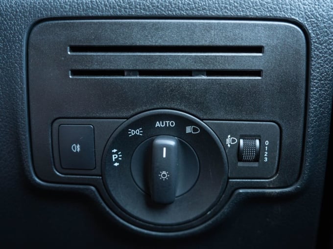 2025 Mercedes-benz Vito