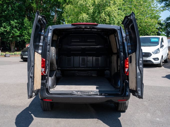 2025 Mercedes-benz Vito