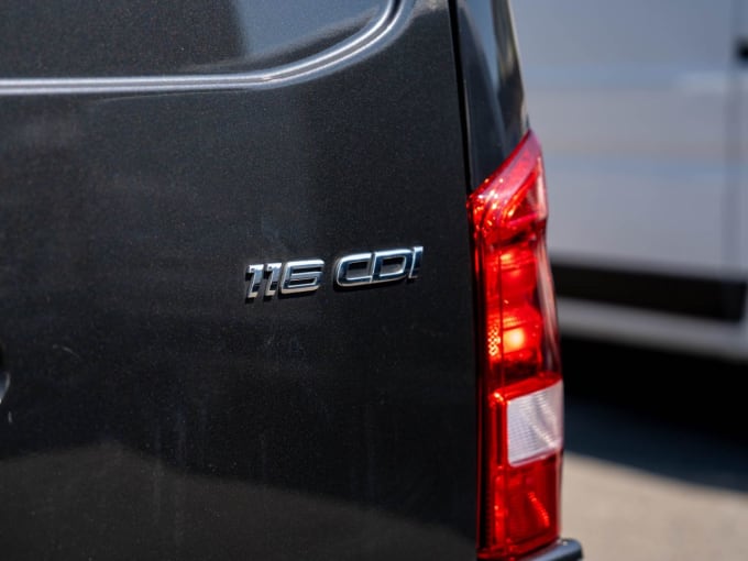 2025 Mercedes-benz Vito