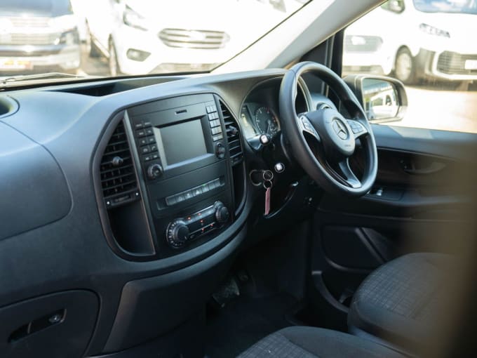 2025 Mercedes-benz Vito