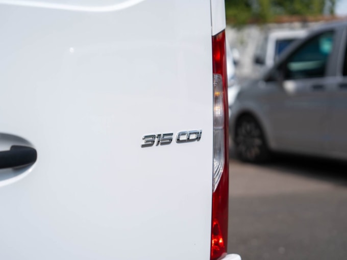 2025 Mercedes-benz Sprinter