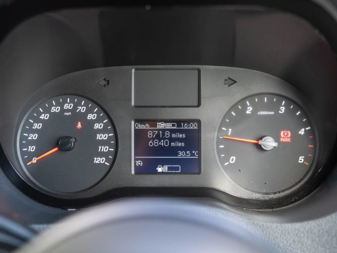 2025 Mercedes-benz Sprinter