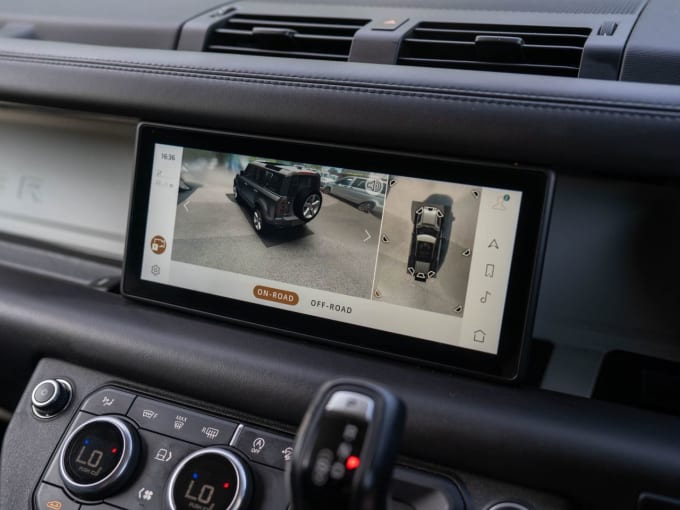 2025 Land Rover Defender