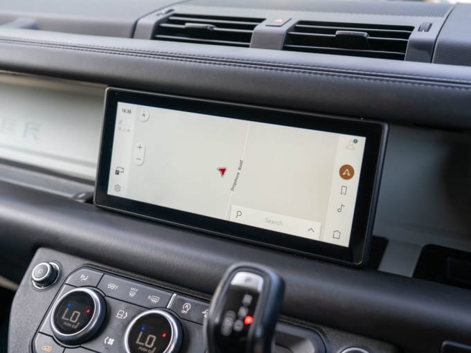 2025 Land Rover Defender