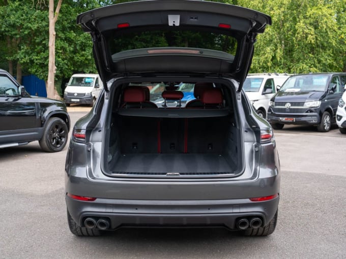 2025 Porsche Cayenne