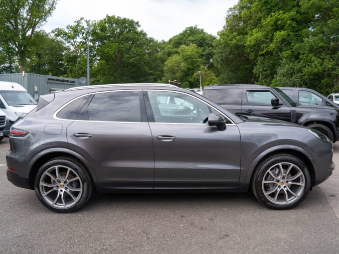 2025 Porsche Cayenne