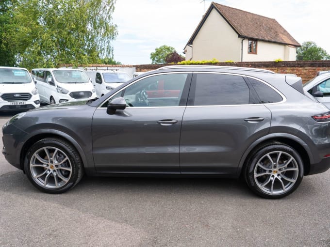 2025 Porsche Cayenne