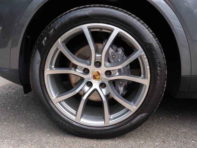 2025 Porsche Cayenne